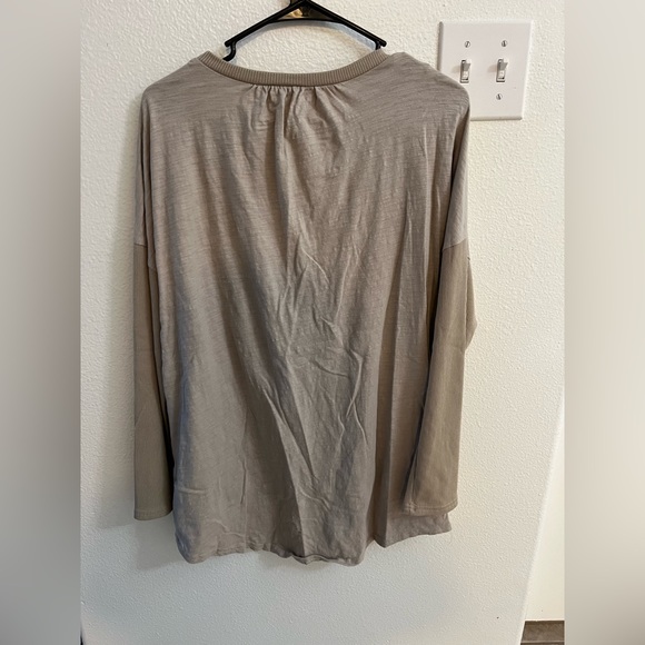 Shirt - Picture 2 of 2